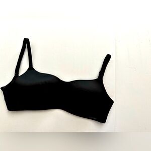 Calvin Klein Bra 36D Wire Free Demi 2 Way Convertible Straps Contour Cups Black
